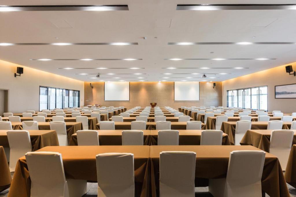 Grace Select Hotel Xinqiao  Екстер'єр фото